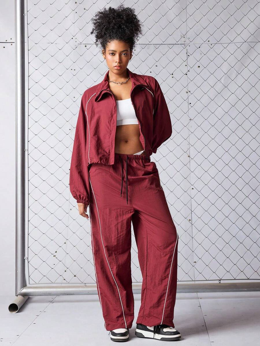 Aerolyn - Cropped Windbreaker Jacket Jogger Set Training — view 8 of 9