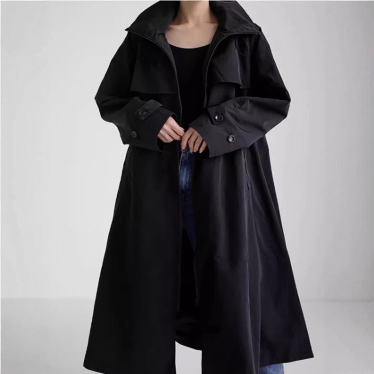 Aurelle - Oversized Hooded Raincoat For Wet Commutes — view 3 of 5