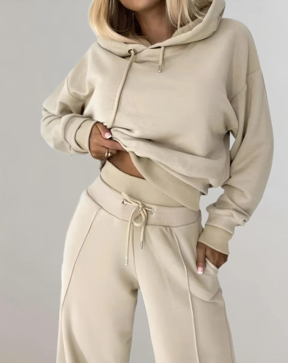 Duetta - Cropped Top And Jogger Set For Everyday Wear — view 6 of 6