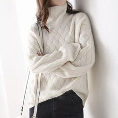 Wovenne - Cashmere Knit Sweater Everyday Elegance — view 10 of 10