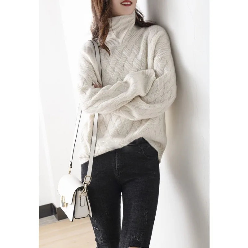 Wovenne - Cashmere Knit Sweater Everyday Elegance — view 4 of 10